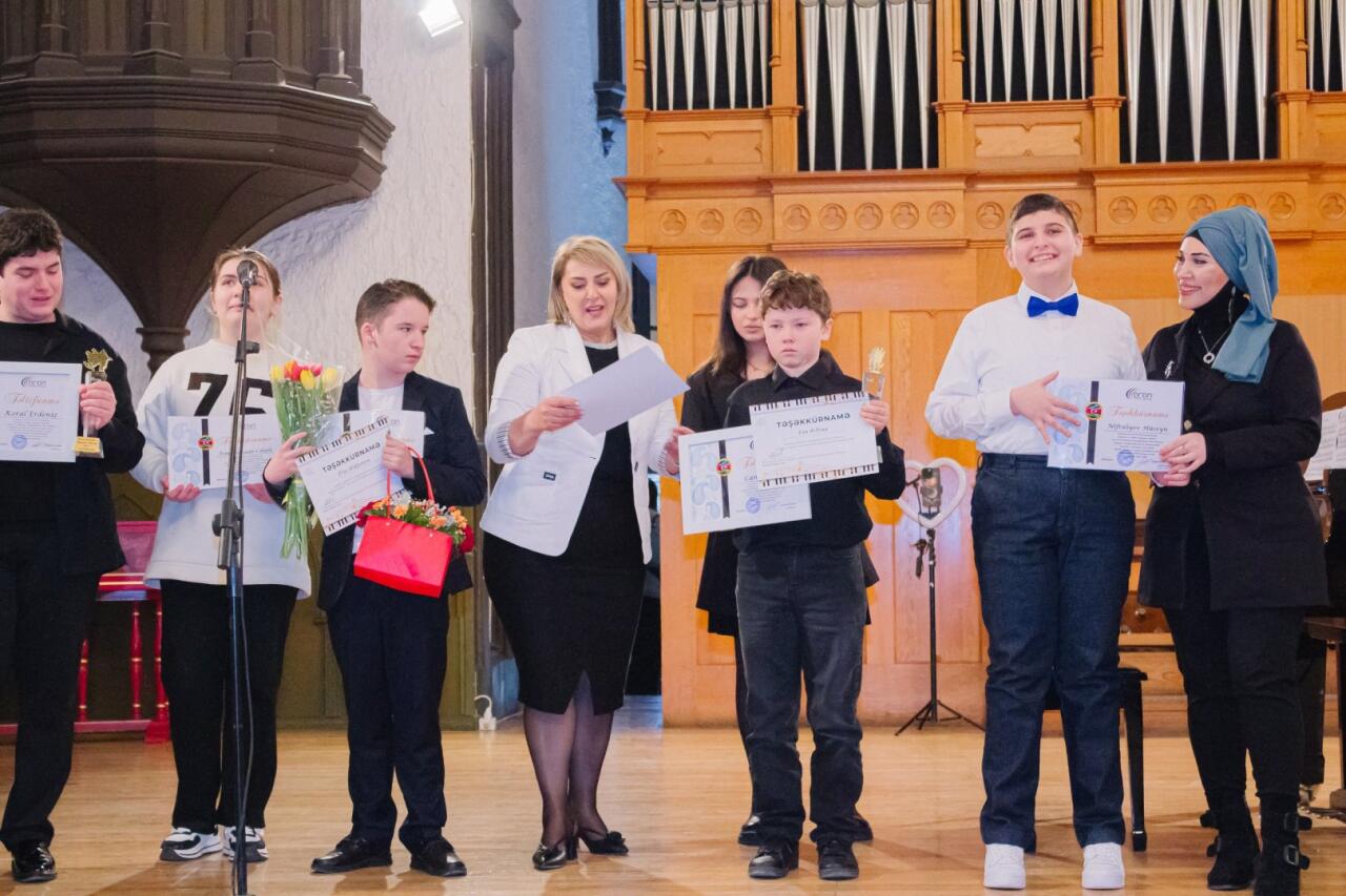 В Баку состоялся концерт детей с аутизмом "Музыка без преграды"