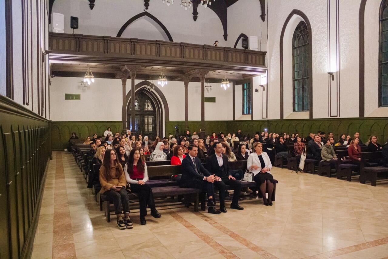 В Баку состоялся концерт детей с аутизмом "Музыка без преграды"