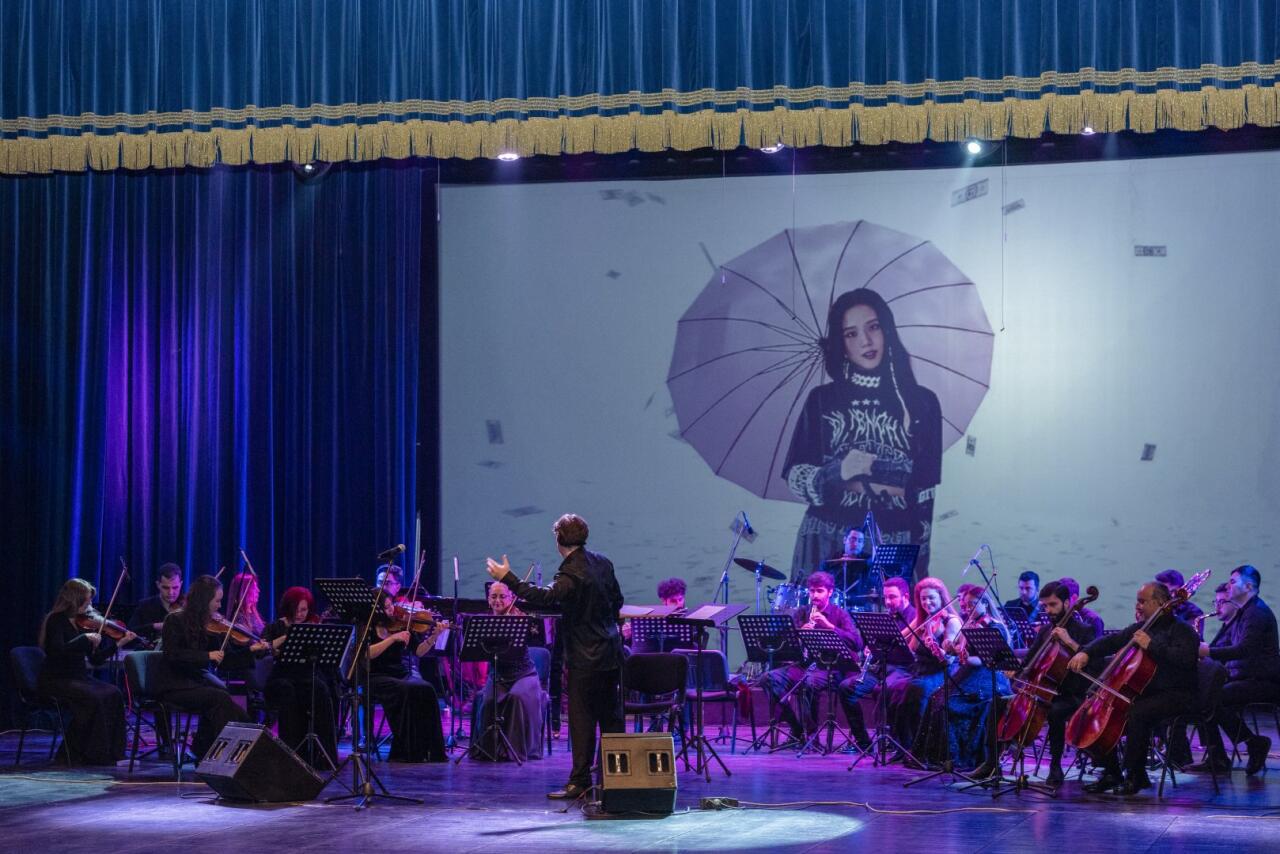 Впервые в Баку для любителей корейской музыки состоялось шоу "K-POP Symphony"