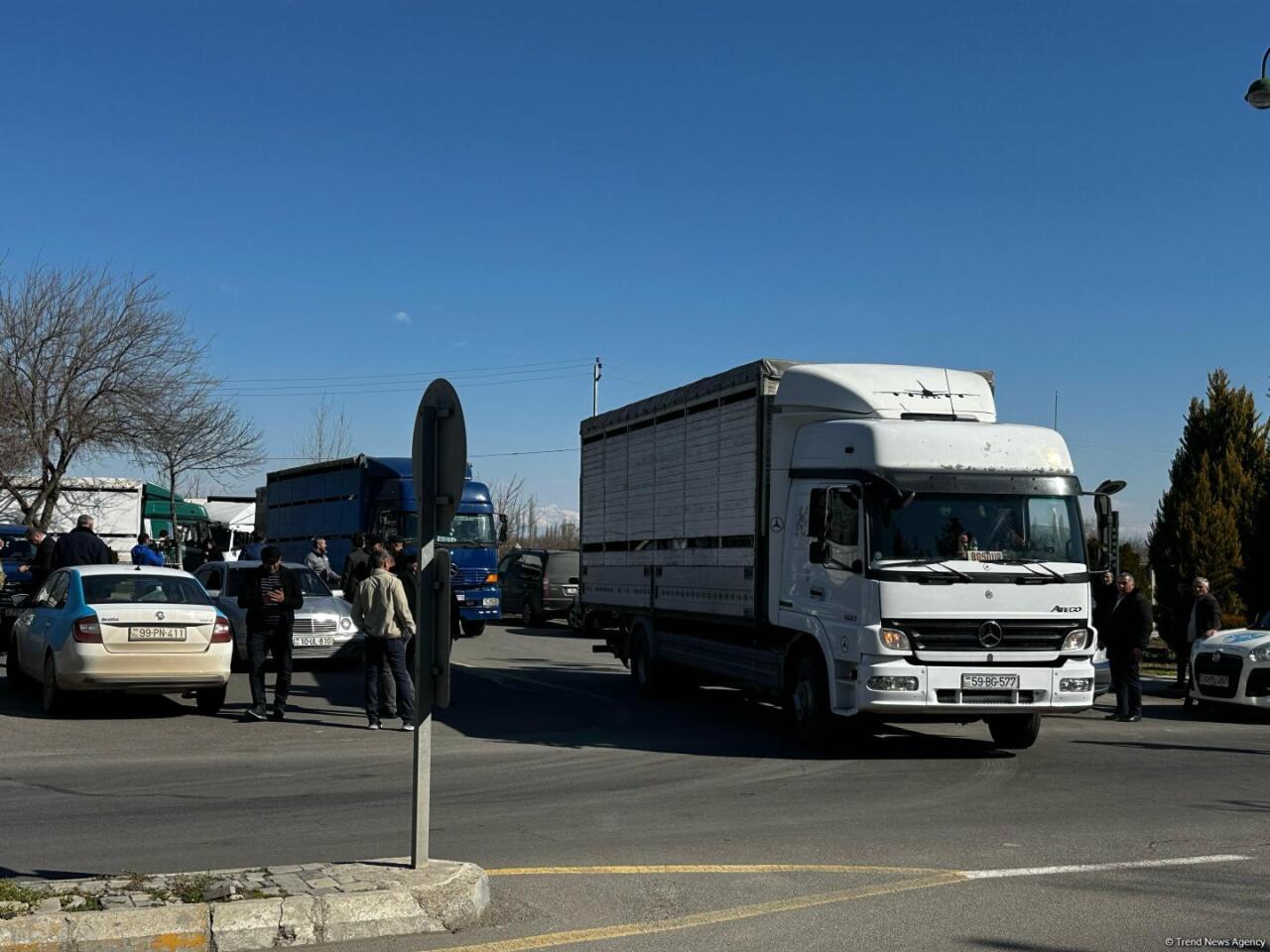 Ağdərə rayonunun Həsənriz kəndinə növbəti köç karvanı yola salınıb