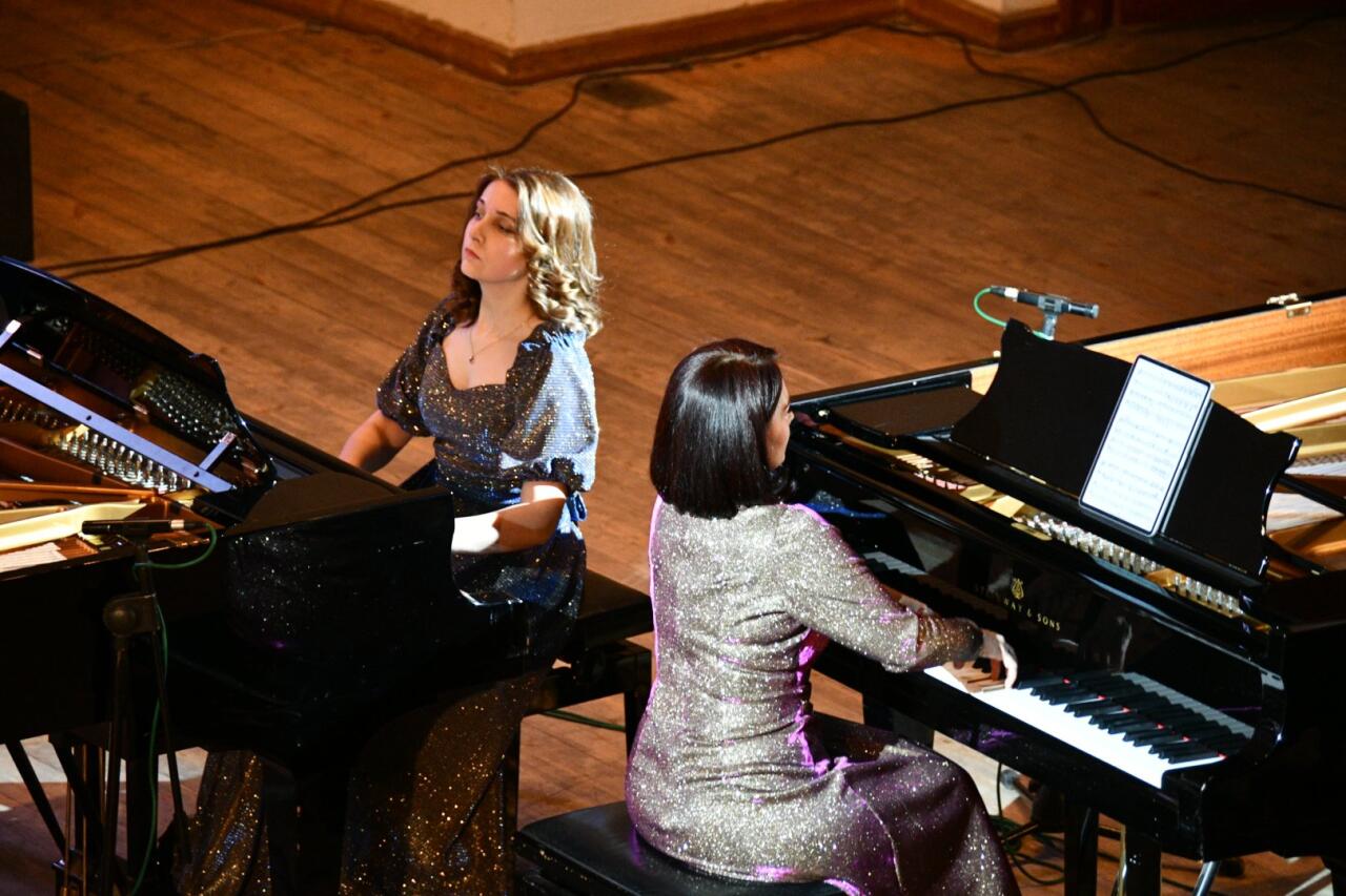 В Баку представлен великолепный вечер "Зеркало звуков"