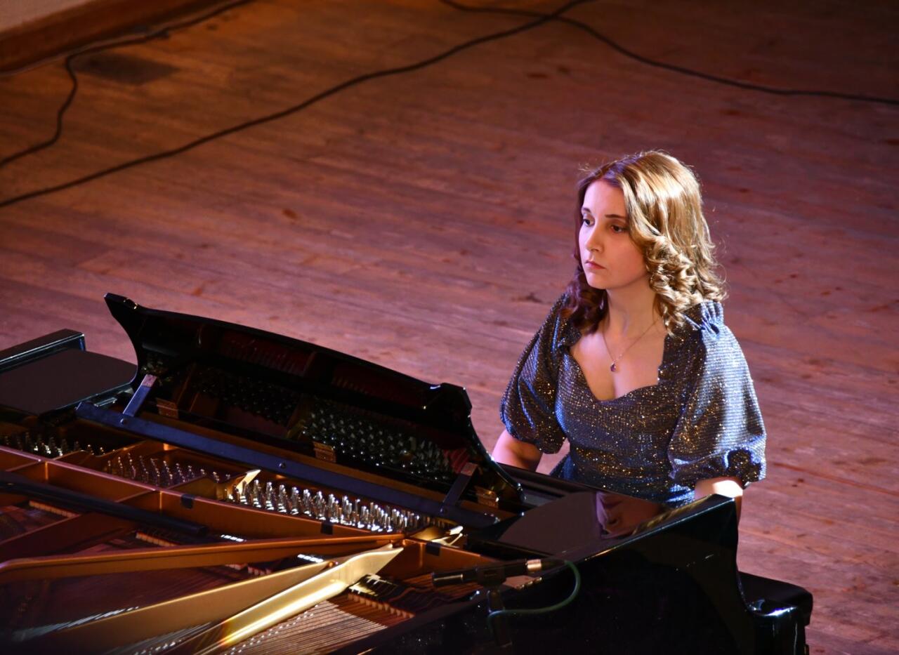 В Баку представлен великолепный вечер "Зеркало звуков"