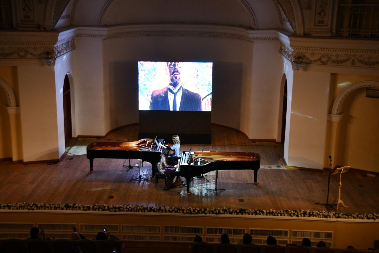 В Баку представлен великолепный вечер "Зеркало звуков"