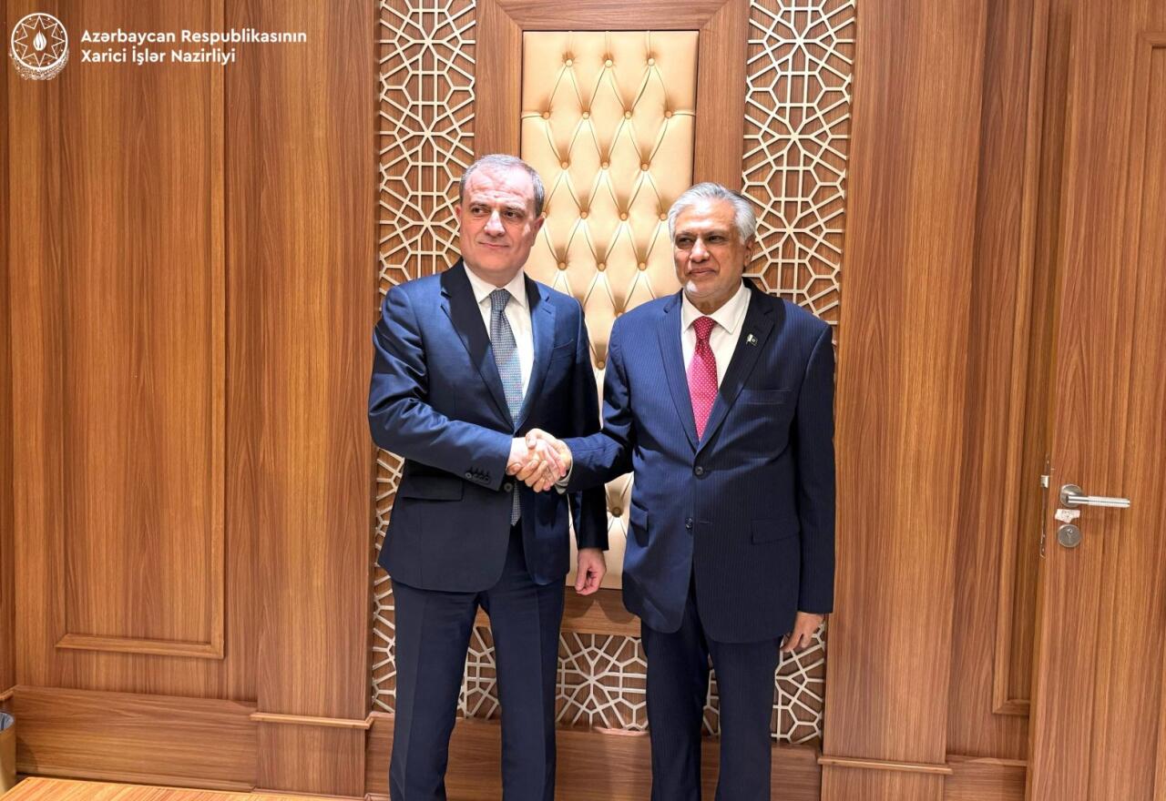 Азербайджан и Пакистан обсудили вопросы стратегического партнерства