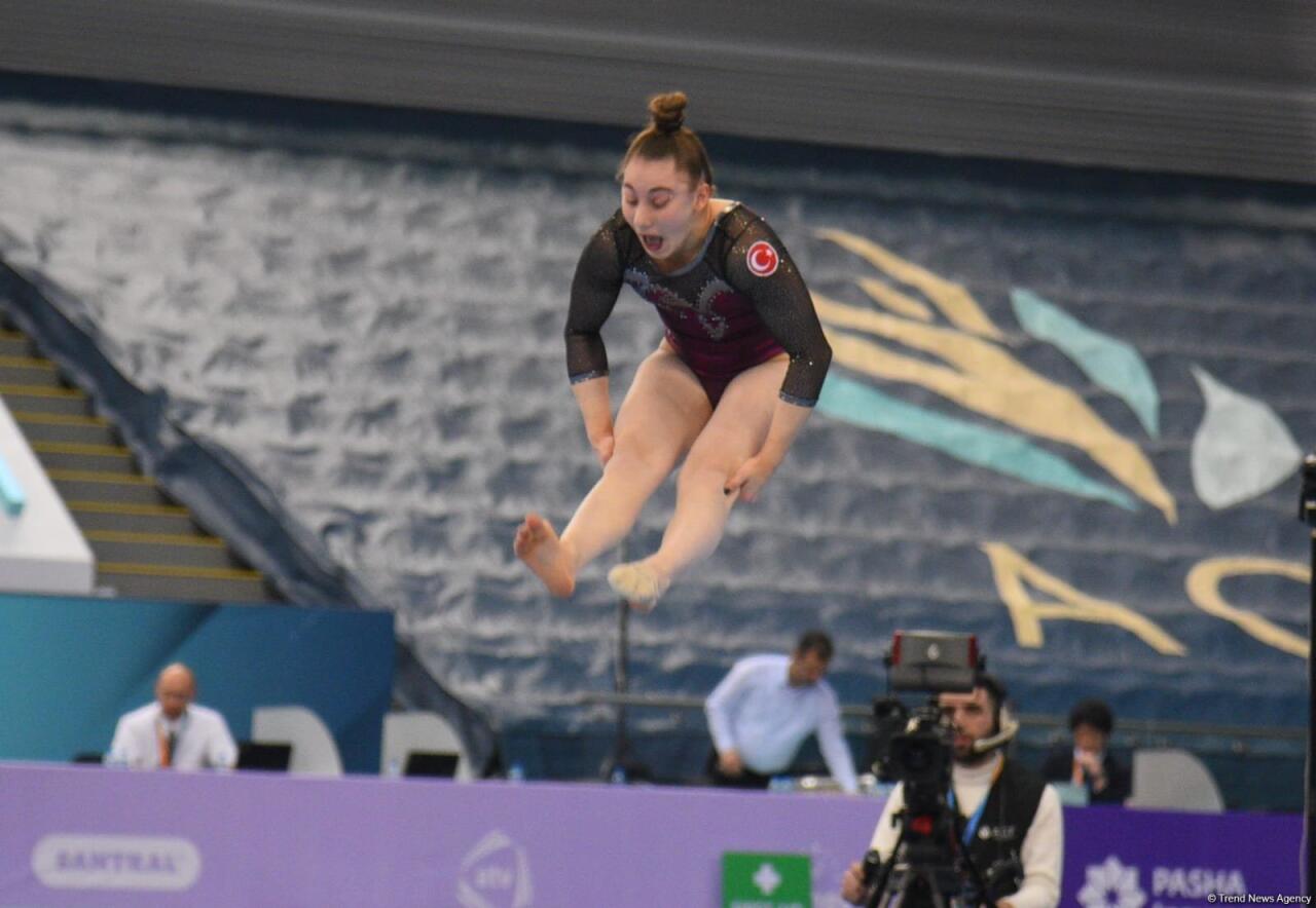 Bakıda idman gimnastikasınin sonuncu günü start götürüb