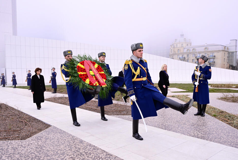 Президент Северной Македонии посетила Парк Победы в Баку