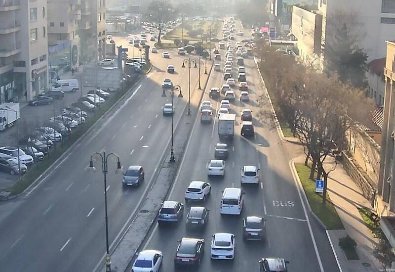 В Баку на этих дорогах наблюдаются пробки