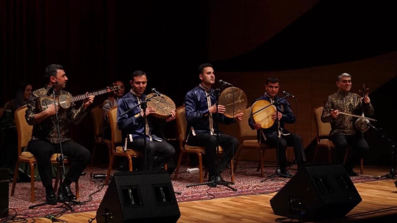 “Ustad dərsi” layihəsi çərçivəsində “Nəva” və “Şur” dəstgahları təqdim olundu