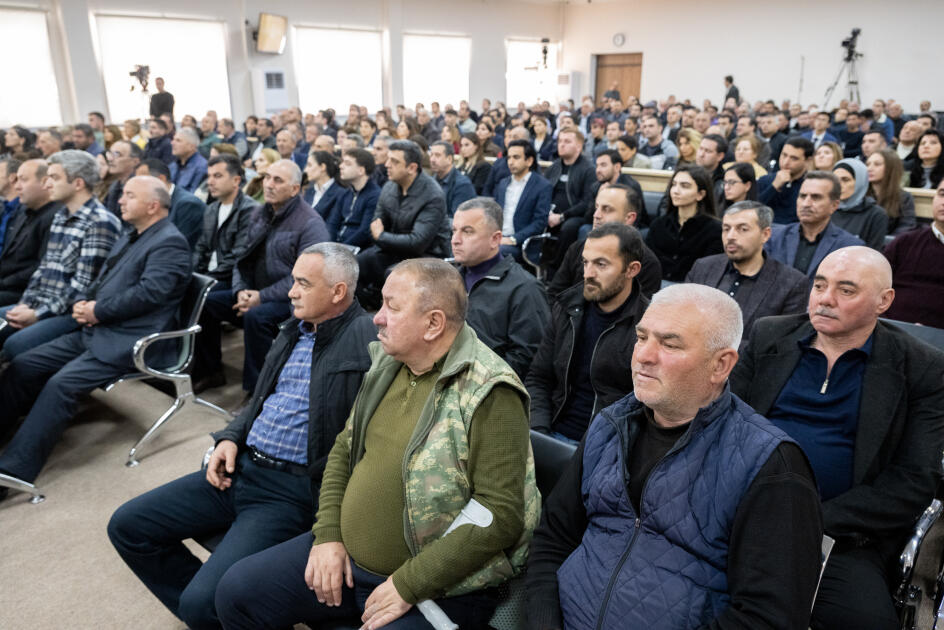 Arayik Harutyunyan: Qondarma rejimdə “bank sistemi” Ermənistan Mərkəzi Bankı tərəfindən idarə olunurdu