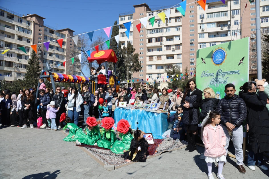 В Баку продолжается празднование Новруза