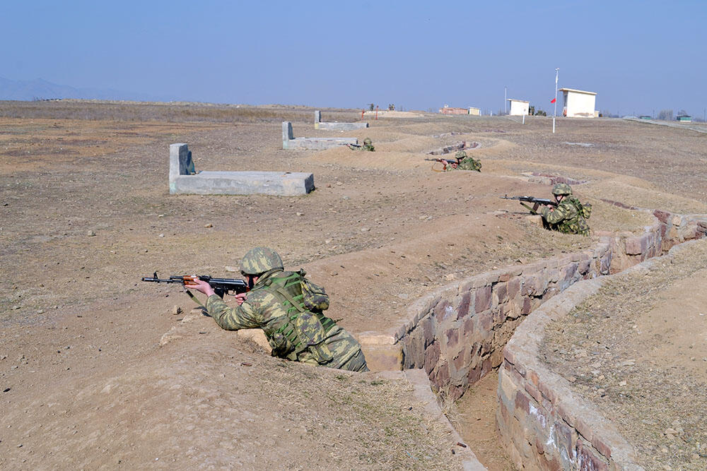 Военнообязанные Азербайджана повышают уровень боеготовности и навыков