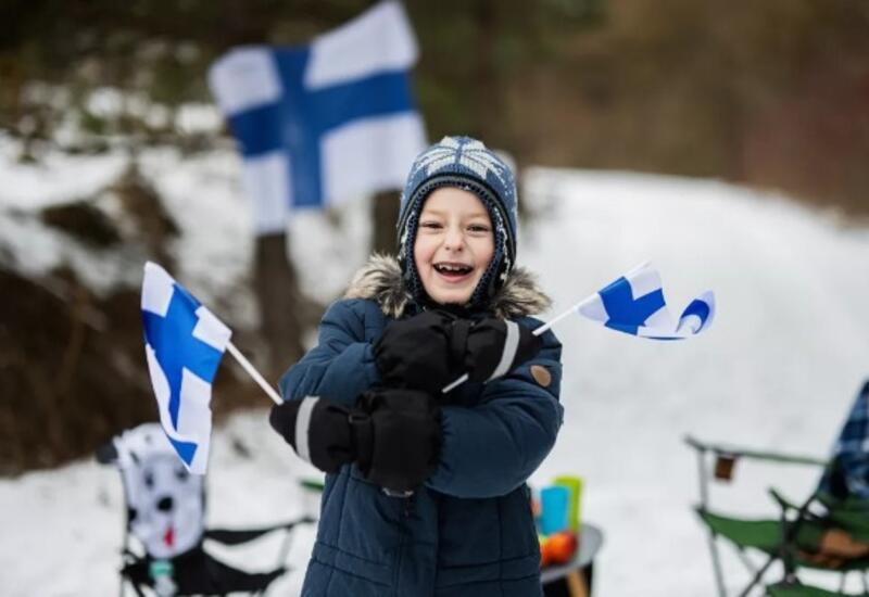 8-ci dəfə dünyanın ən xoşbəxt ölkəsi seçildi