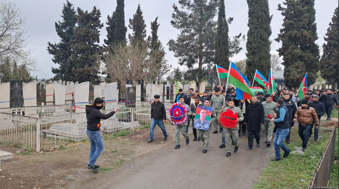 Qar uçqununda həlak olmuş əsgər dəfn edilib