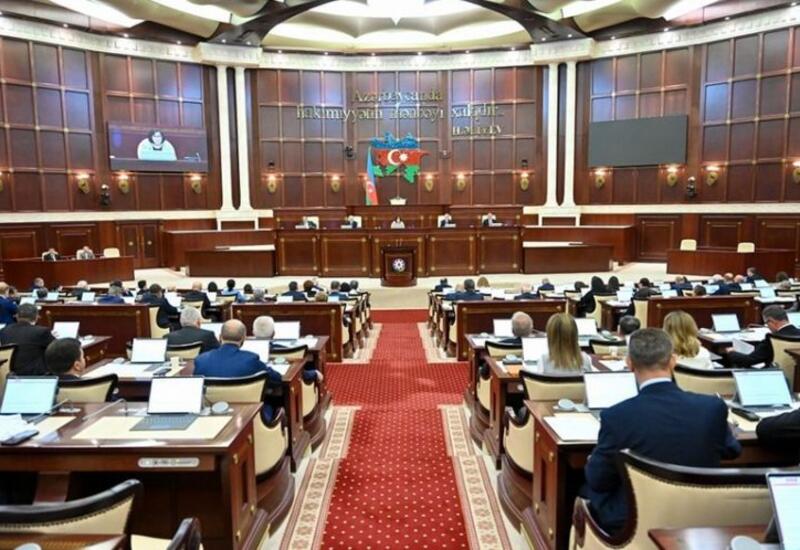 Milli Məclisin növbəti plenar iclası başlayıb, gündəlikdə 15 məsələ var