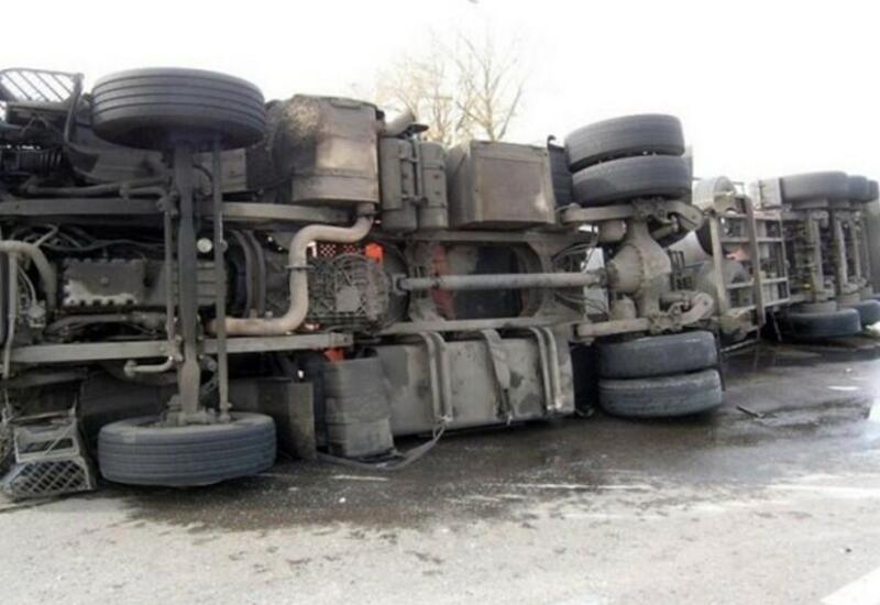 Bakıda yük maşını AŞDI