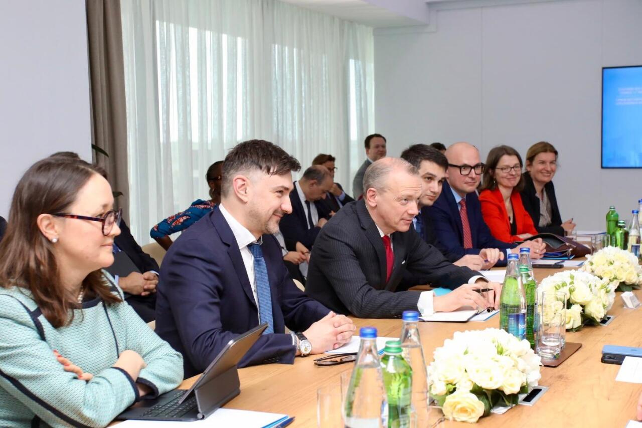 Обсуждены возможности развития ветроэнергетики на Каспийском море