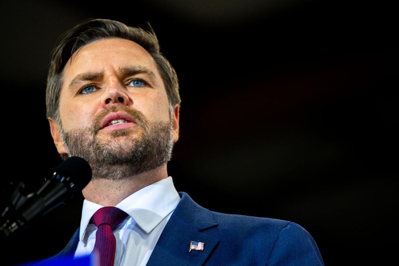 Trump lahko dela 20 ur brez spanja, pravi podpredsednik ZDA