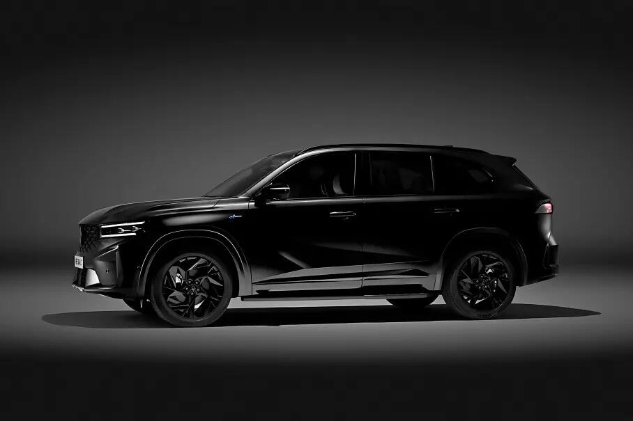 Renault Grand Koleos на базе Geely Monjaro обзавелся очень черной спецверсией
