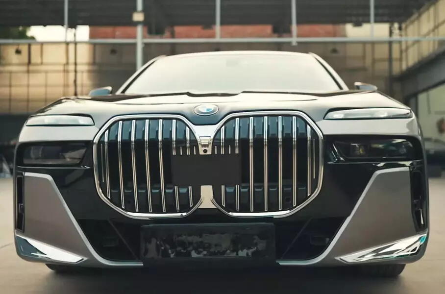 В Индии стали переделывать старые BMW 7-Series F02 в новые G70