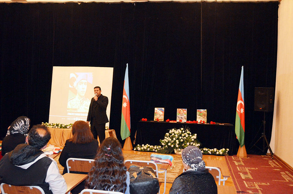 Şəhid əsgər Eynəliyev Samrad İkram oğlunun xatirəsinə anım mərasimi keçirilib