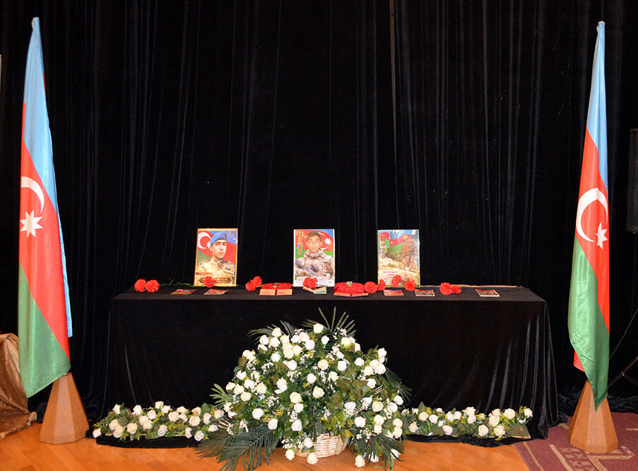 Şəhid əsgər Eynəliyev Samrad İkram oğlunun xatirəsinə anım mərasimi keçirilib