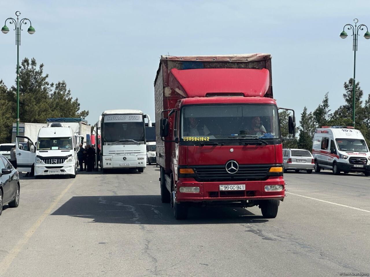 Suqovuşana daha 53 ailə köçürüldü