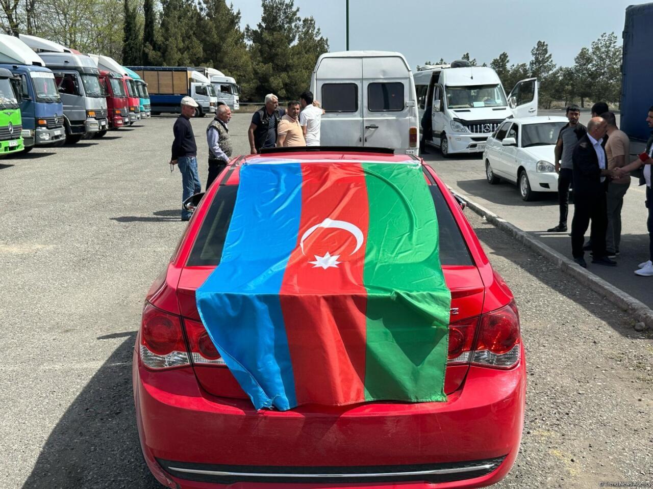 Suqovuşana daha 53 ailə köçürüldü