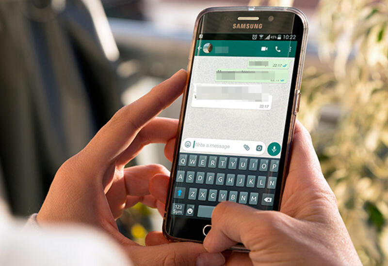 Azərbaycanda cütlük insanların vatsap yazışmalarını ələ keçirərək satıb