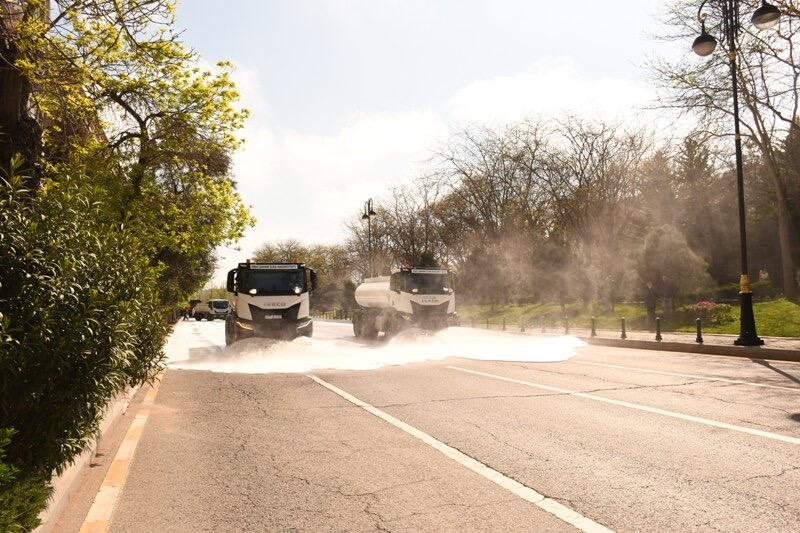 Bu gün Bakının 550 küçəsi yuyulub