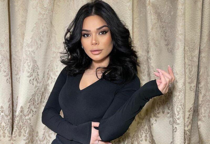 Canlı efirdə Aysunun şəklini