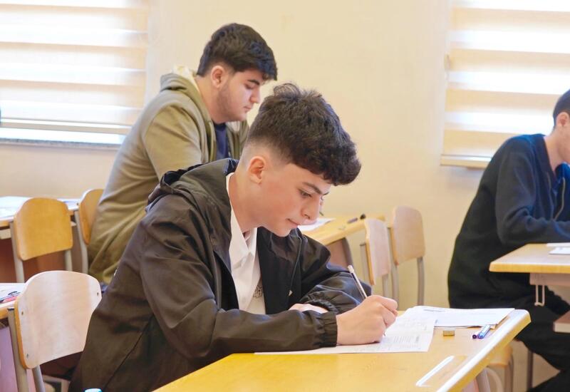 DİM ümumi orta təhsil səviyyəsi üzrə buraxılış imtahanı keçirib