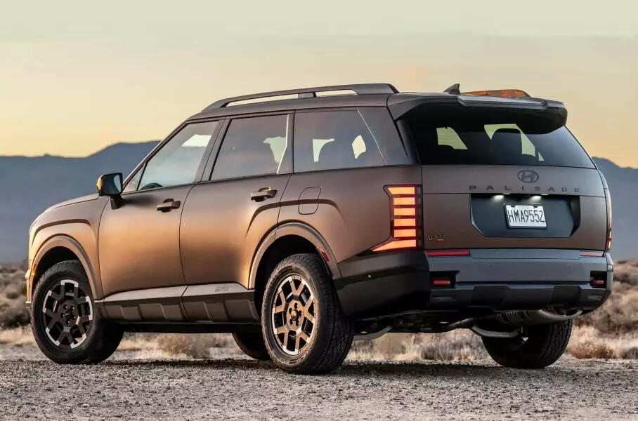 Новый Hyundai Palisade обрел атмосферный V6 и прибавил в проходимости