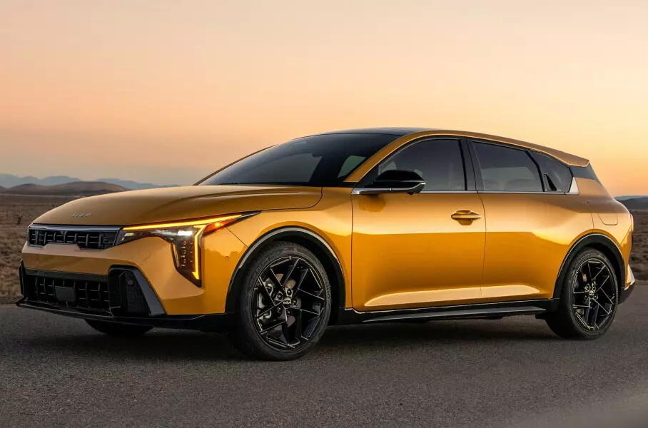 Представлен кросс-хэтч Kia K4, который заменит Ceed и Cerato