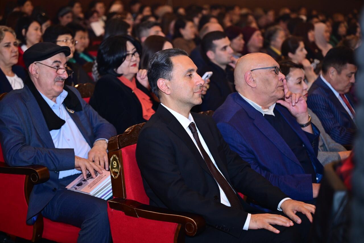 В Кыргызстане прошел культурный вечер Азербайджана с выставкой работ эпохи Каджаров