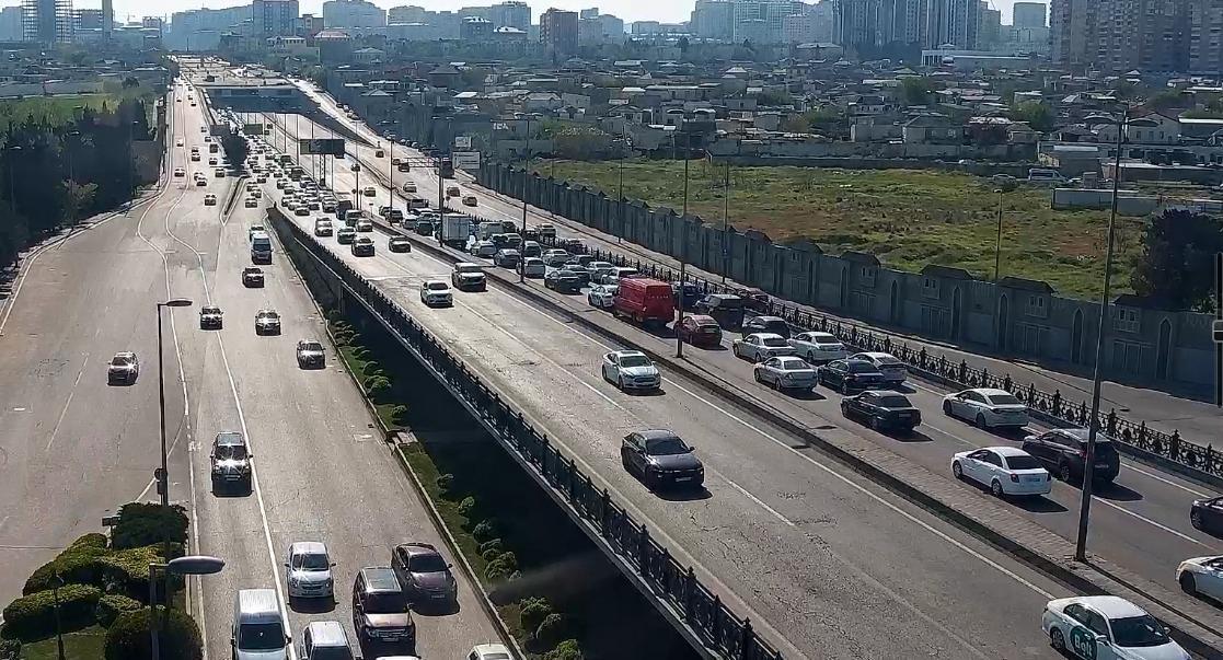 Bakıda qəza sıxlığa səbəb oldu