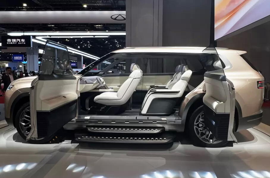 У Exeed появится кроссовер размером с Ford Expedition