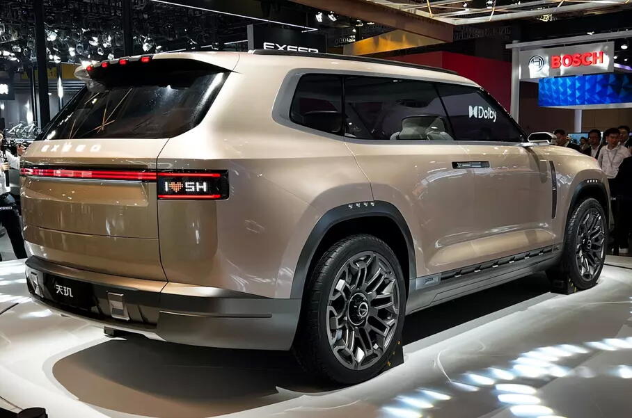 У Exeed появится кроссовер размером с Ford Expedition