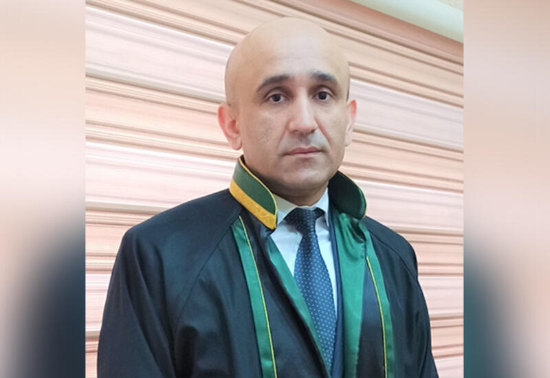 Bakı bulvarında gəzintiyə çıxan vəkil qəfil öldü