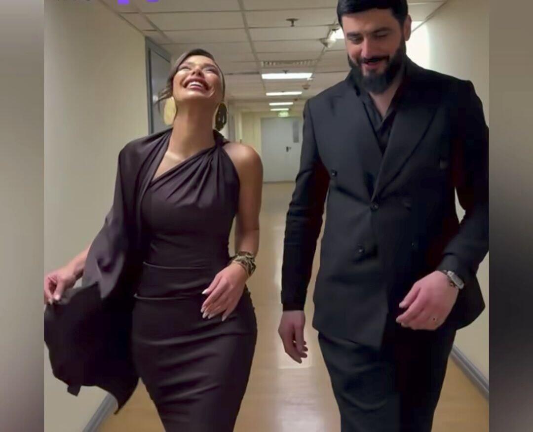 Yenicə boşanan Aysunun yanındakı bəy