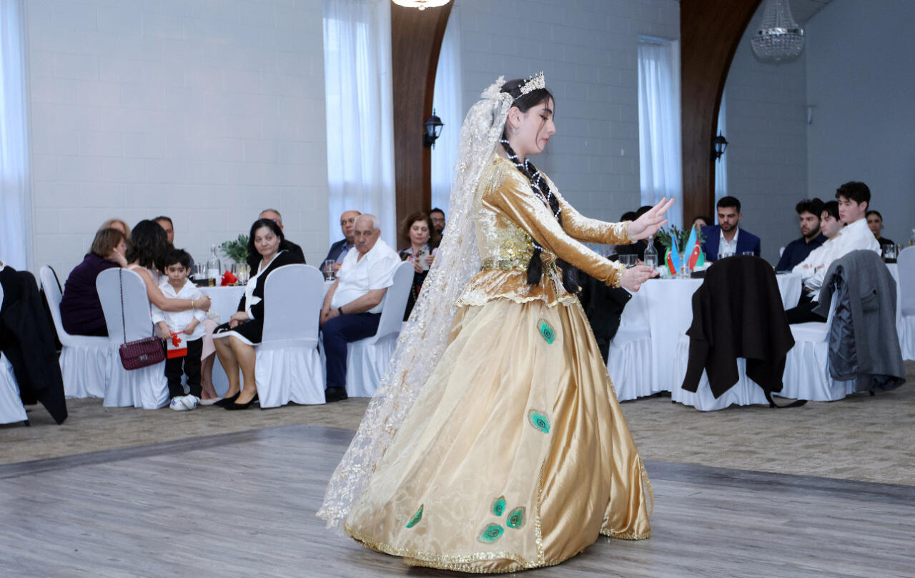 Azərbaycan mədəniyyəti Kanadada uğurla təbliğ edilib