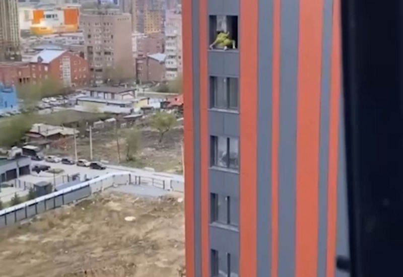 Экстремальное мытье окон в Новосибирске