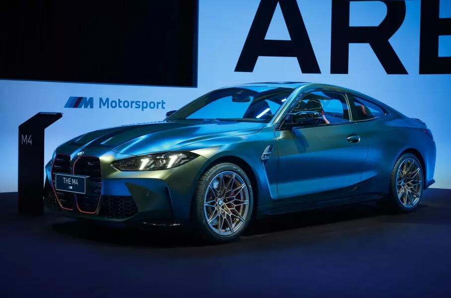 BMW показала спецверсию M4 Competition специально для Китая