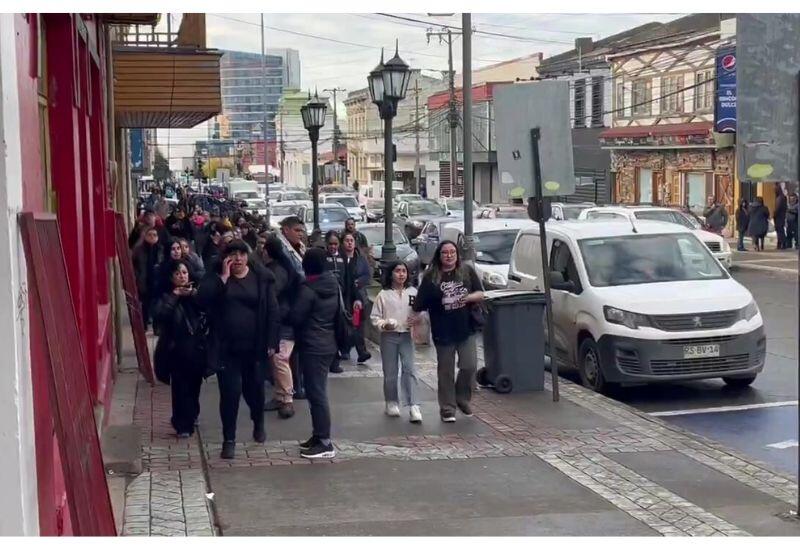 Эвакуация населения в Чили из-за потенциальной угрозы цунами