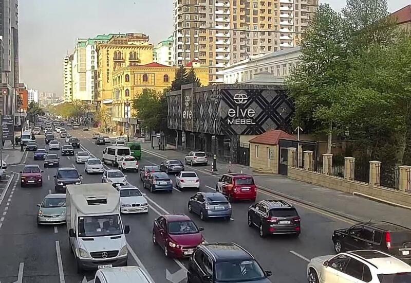 Paytaxtın bir sıra yollarında sıxlıq var