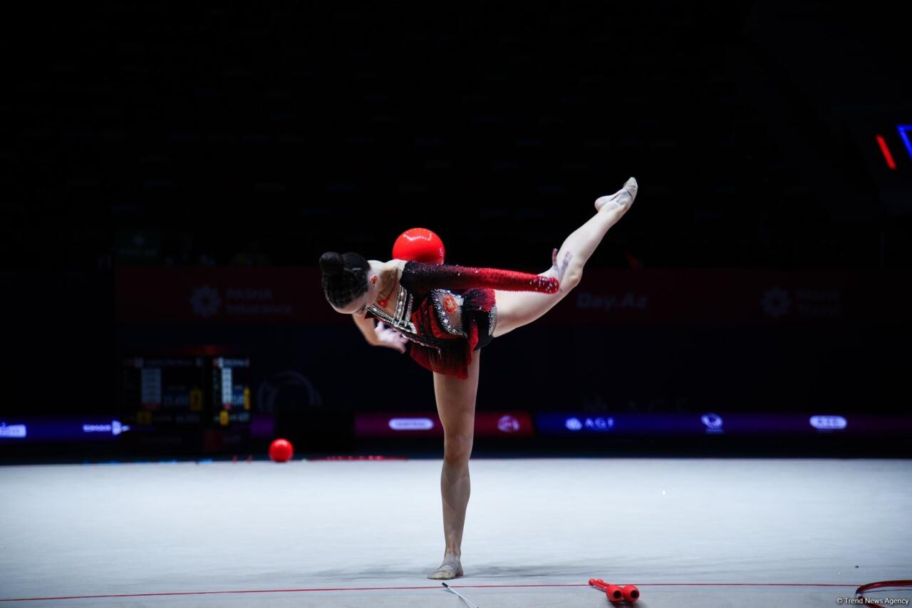 Bakıda keçirilən bədii gimnastika üzrə Avropa kubokunun üçüncü günündə növbəti qaliblər mükafatlandırılıb