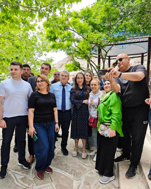 Heydər Əliyev Fondunun vitse-prezidenti Leyla Əliyeva və Bakı Media Mərkəzinin rəhbəri Arzu Əliyevanın Naxçıvan səfəri Ordubad rayonunda davam edib
