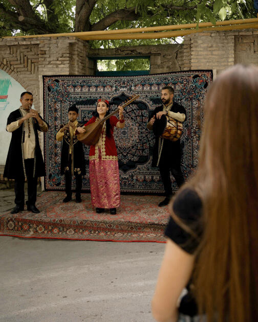 Heydər Əliyev Fondunun vitse-prezidenti Leyla Əliyeva və Bakı Media Mərkəzinin rəhbəri Arzu Əliyevanın Naxçıvan səfəri Ordubad rayonunda davam edib