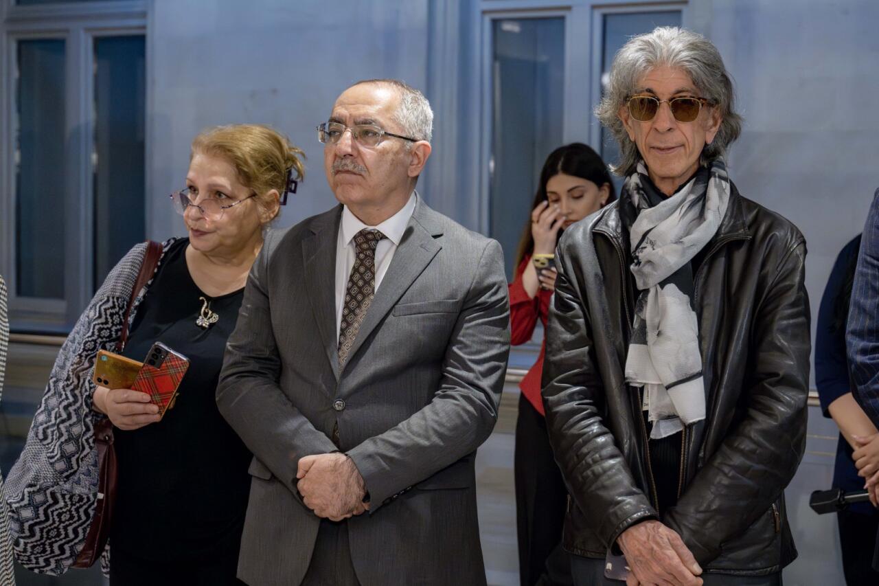 В Баку открылась выставка, посвящённая 85-летию известного скульптора и художника Акифа Аскерова