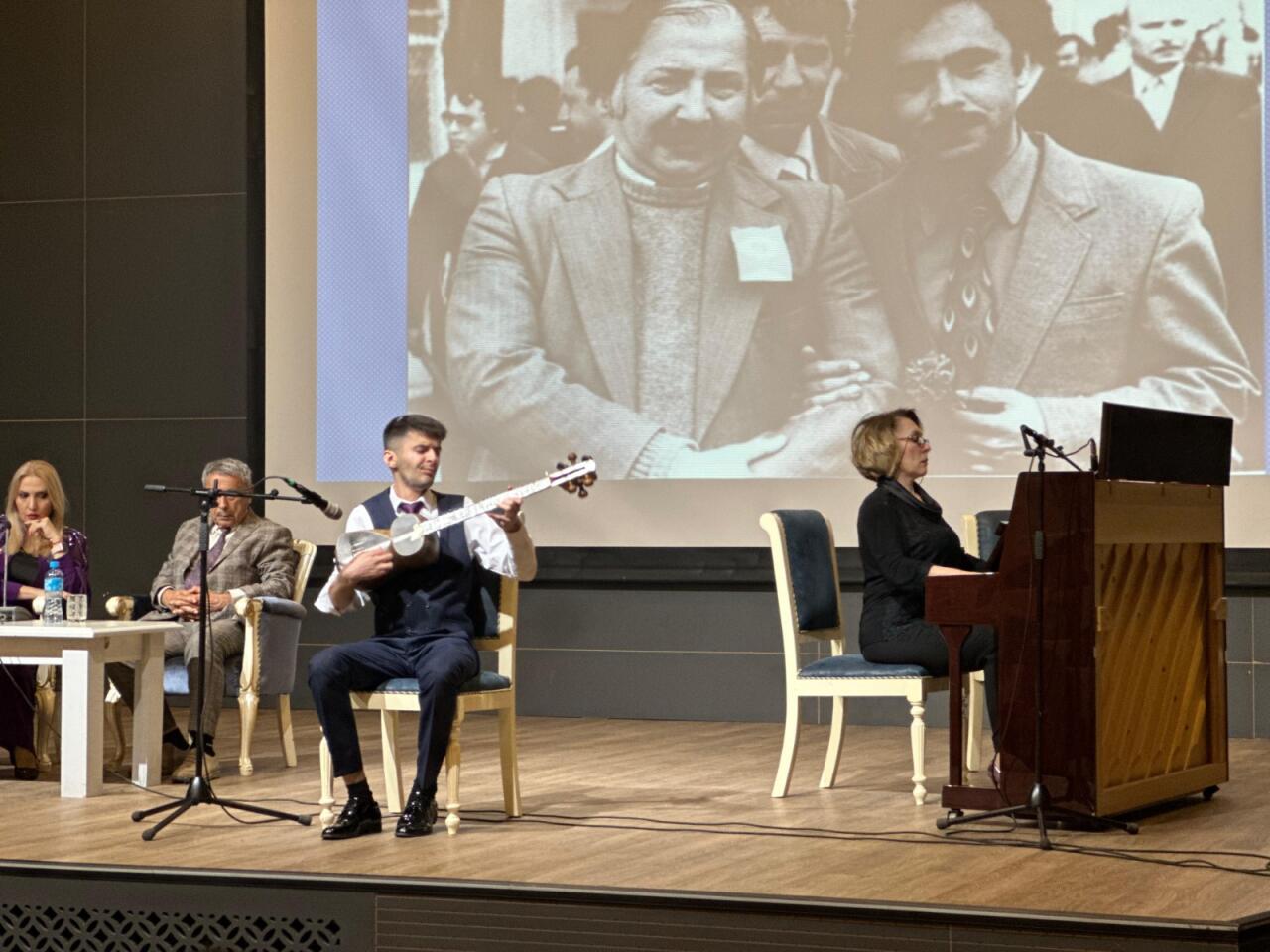 Авторский вечер Мамедаги Умудова в Гяндже