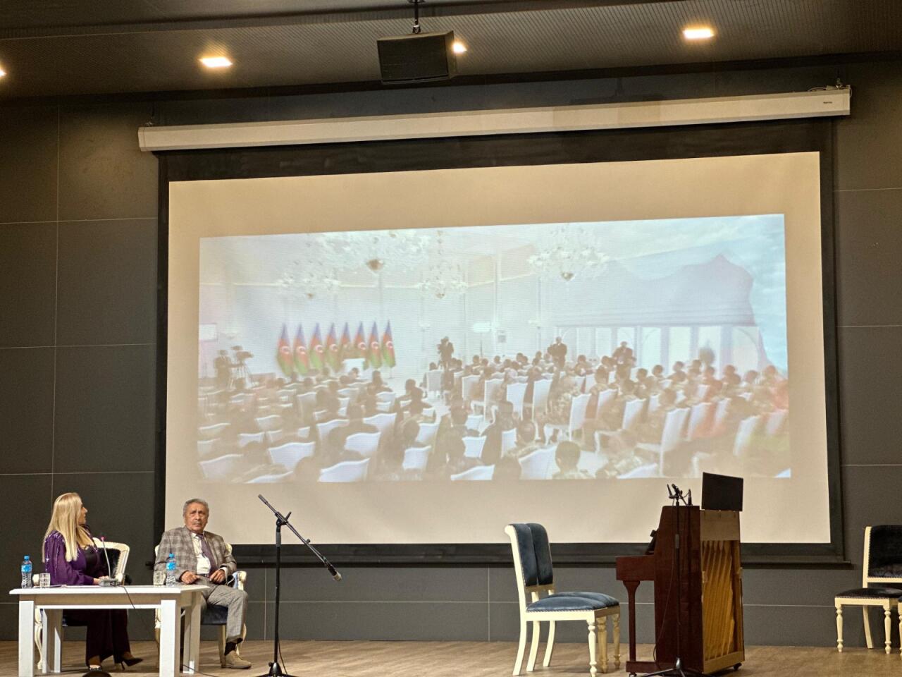 Авторский вечер Мамедаги Умудова в Гяндже